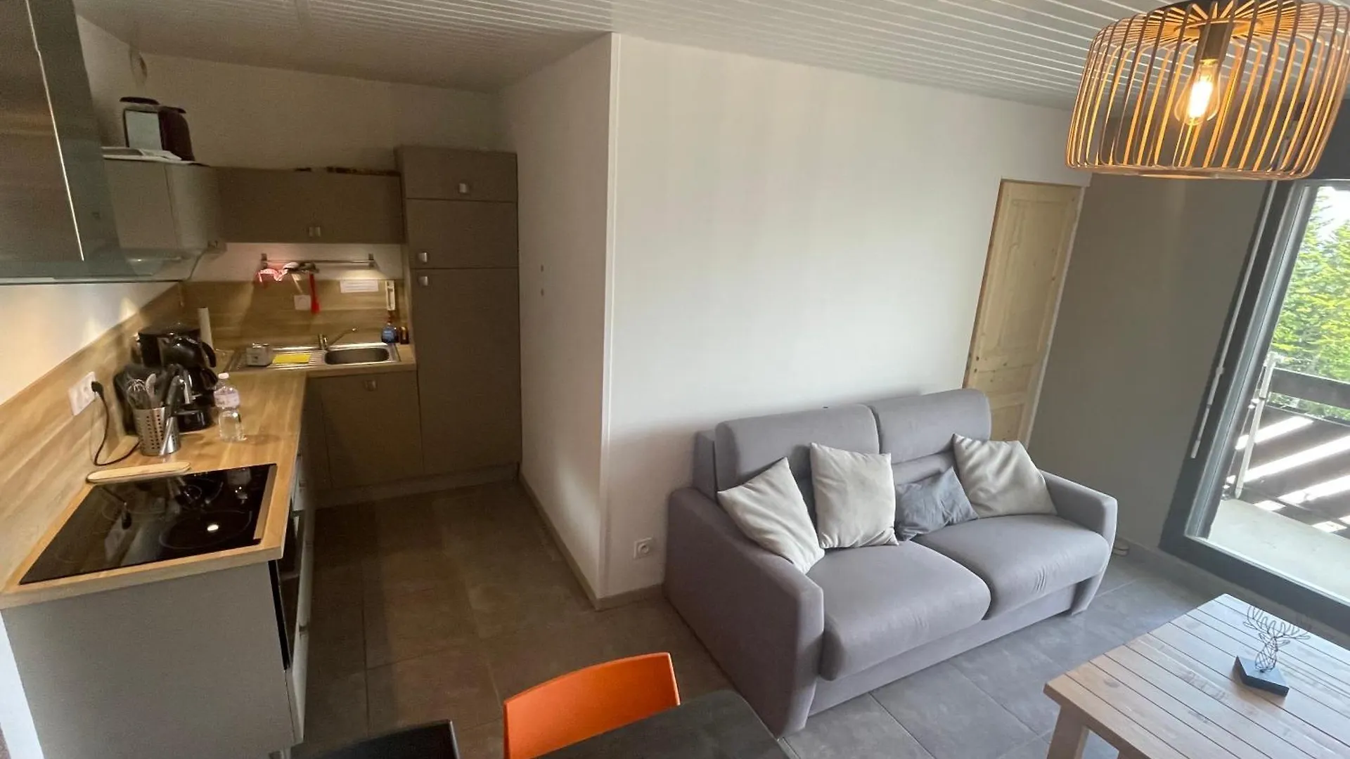 Appartement L Evidence, 4 A 5 Couchages, 1 Chambre, Cellier, Meuble De Tourisme 3 Etoiles, Vue Degagee, Parking Gratuit Chamrousse France